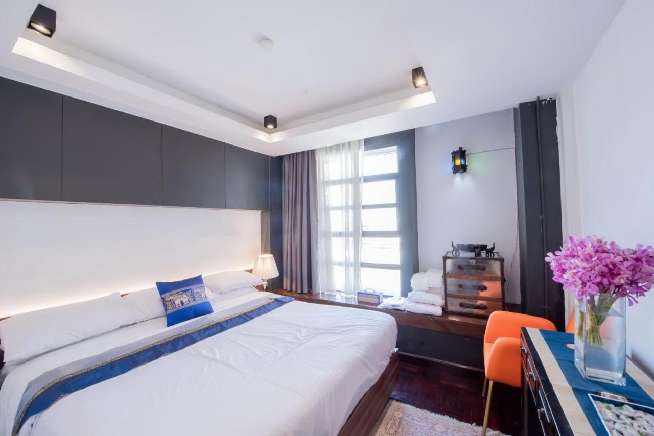 Elixir Hostel Bangkok Exteriör bild