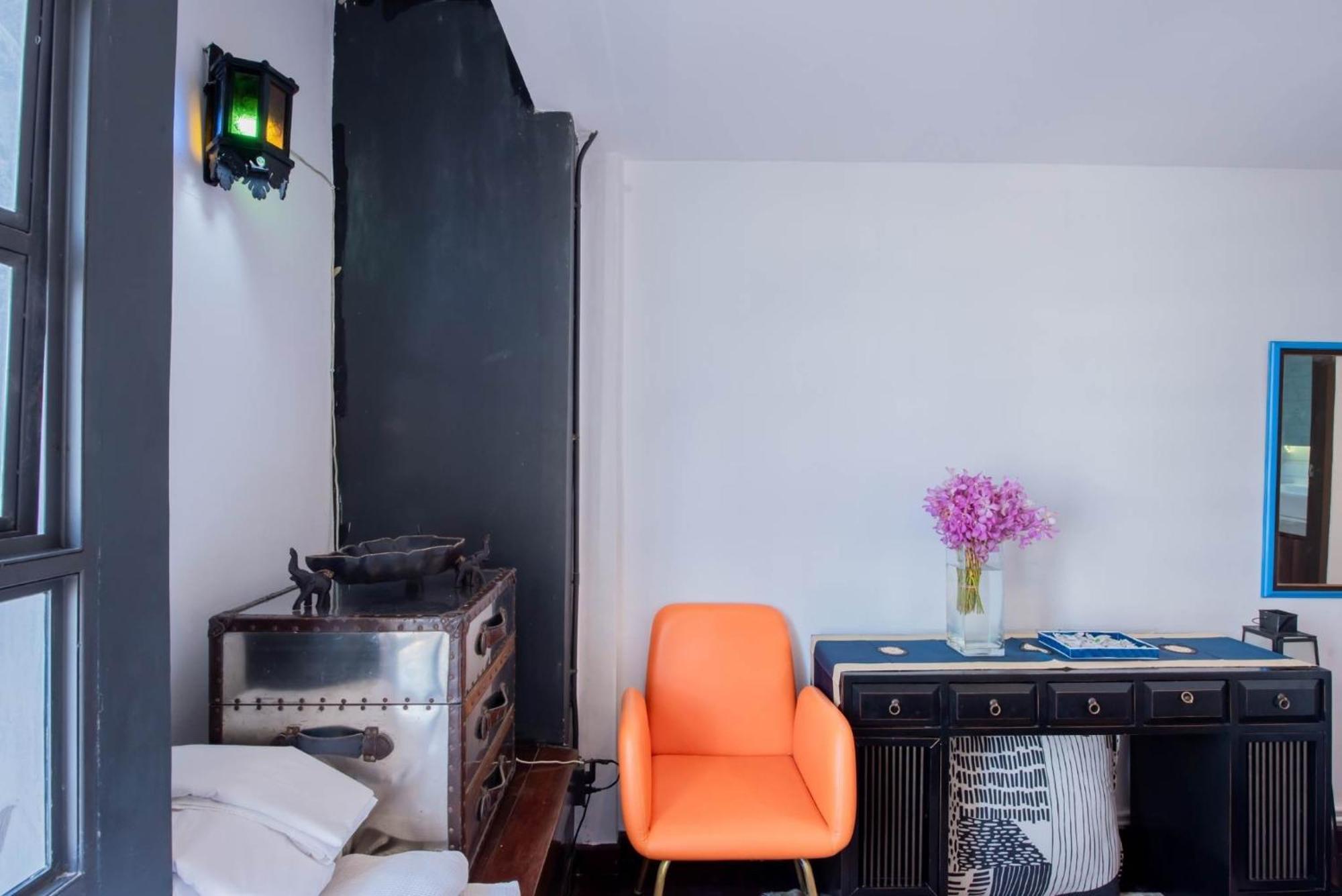 Elixir Hostel Bangkok Exteriör bild