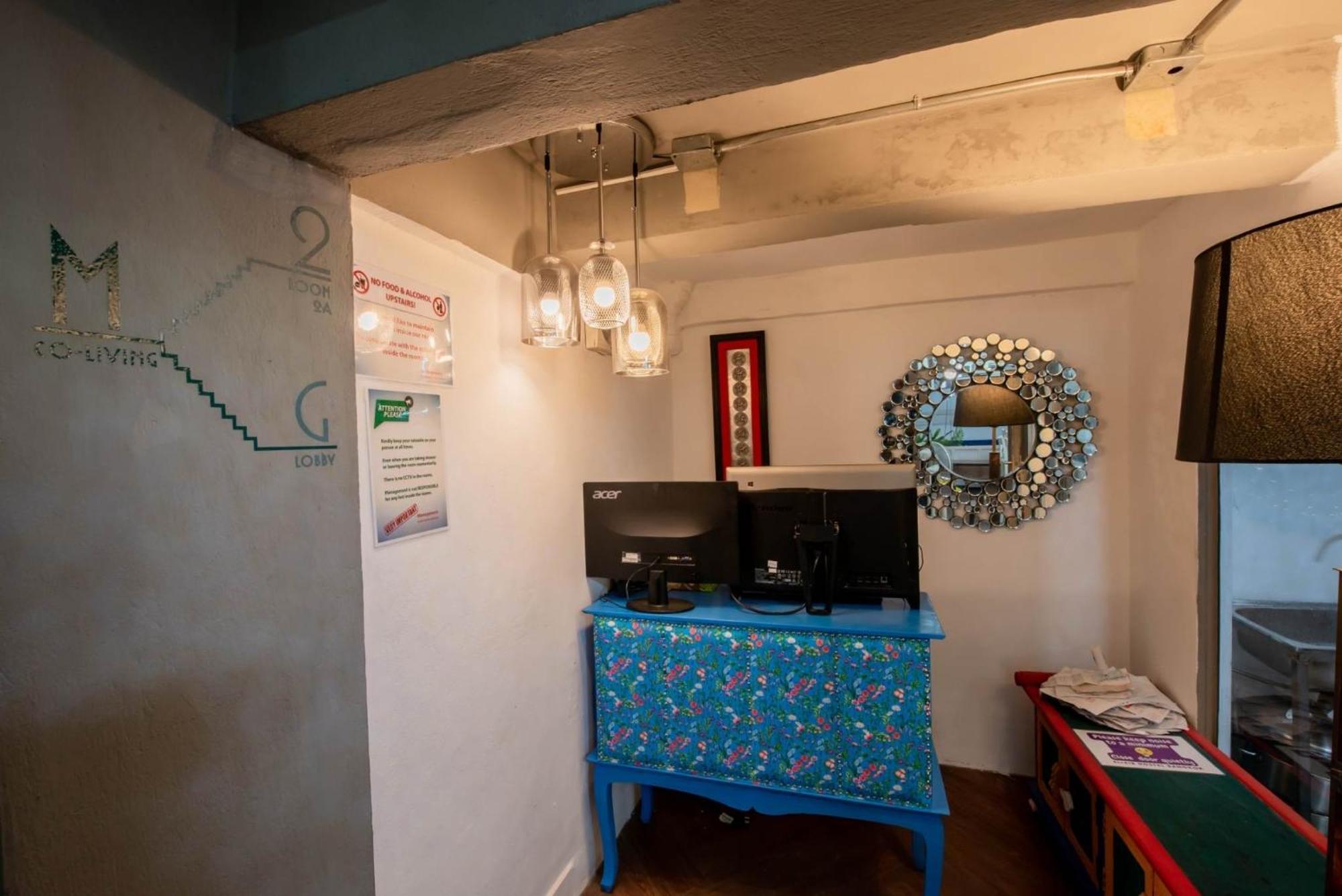 Elixir Hostel Bangkok Exteriör bild